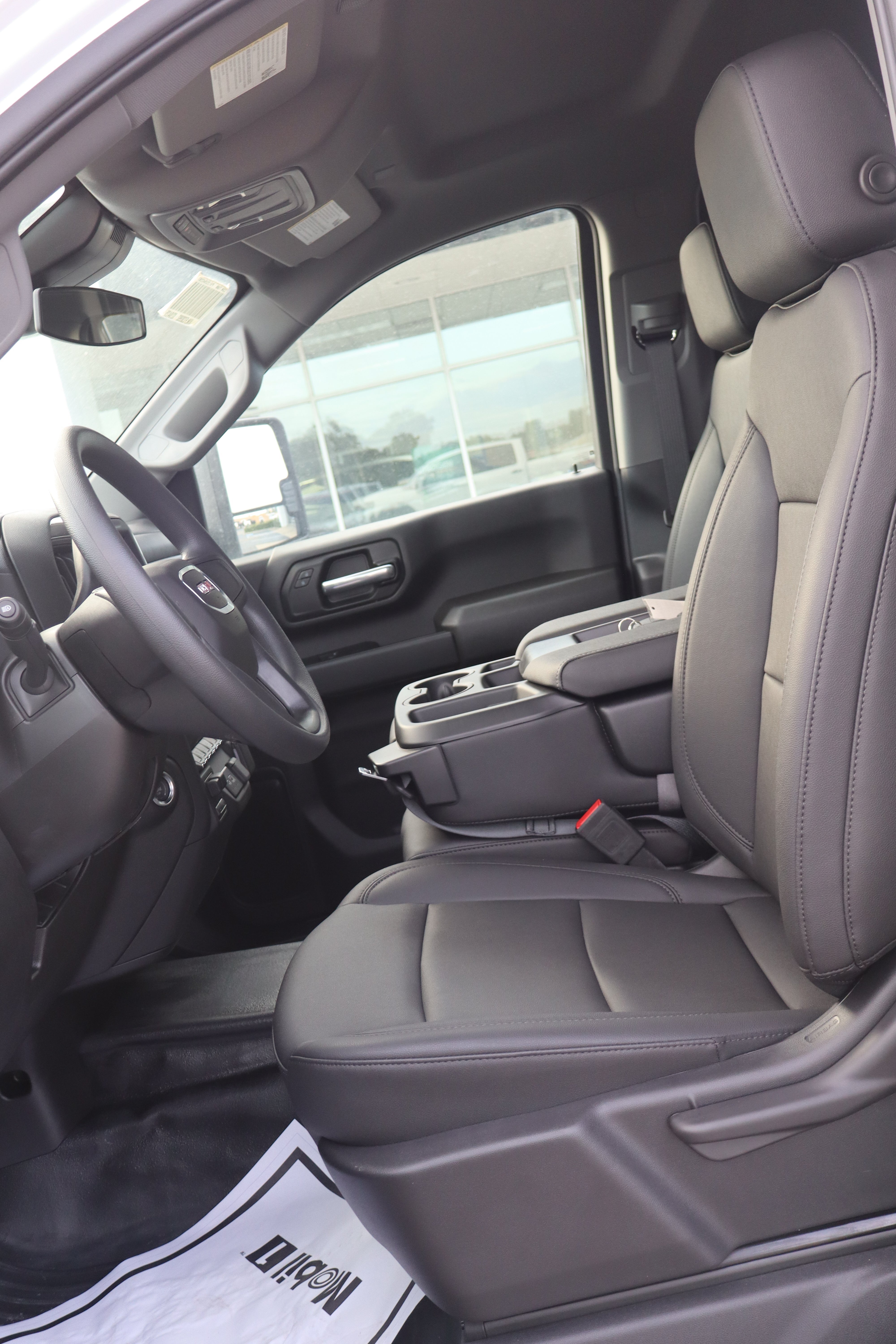 2025 GMC Sierra 2500 HD Pro