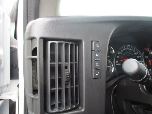 2025 GMC Savana Cargo Base