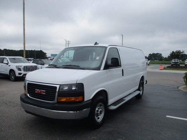 2025 GMC Savana Cargo Base