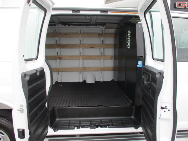 2025 GMC Savana Cargo Base