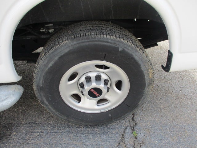 2024 GMC Savana Cargo 2500 Base