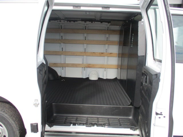 2024 GMC Savana Cargo 2500 Base