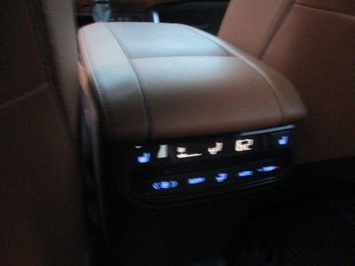 2020 Toyota Highlander Base