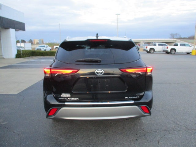 2020 Toyota Highlander Base