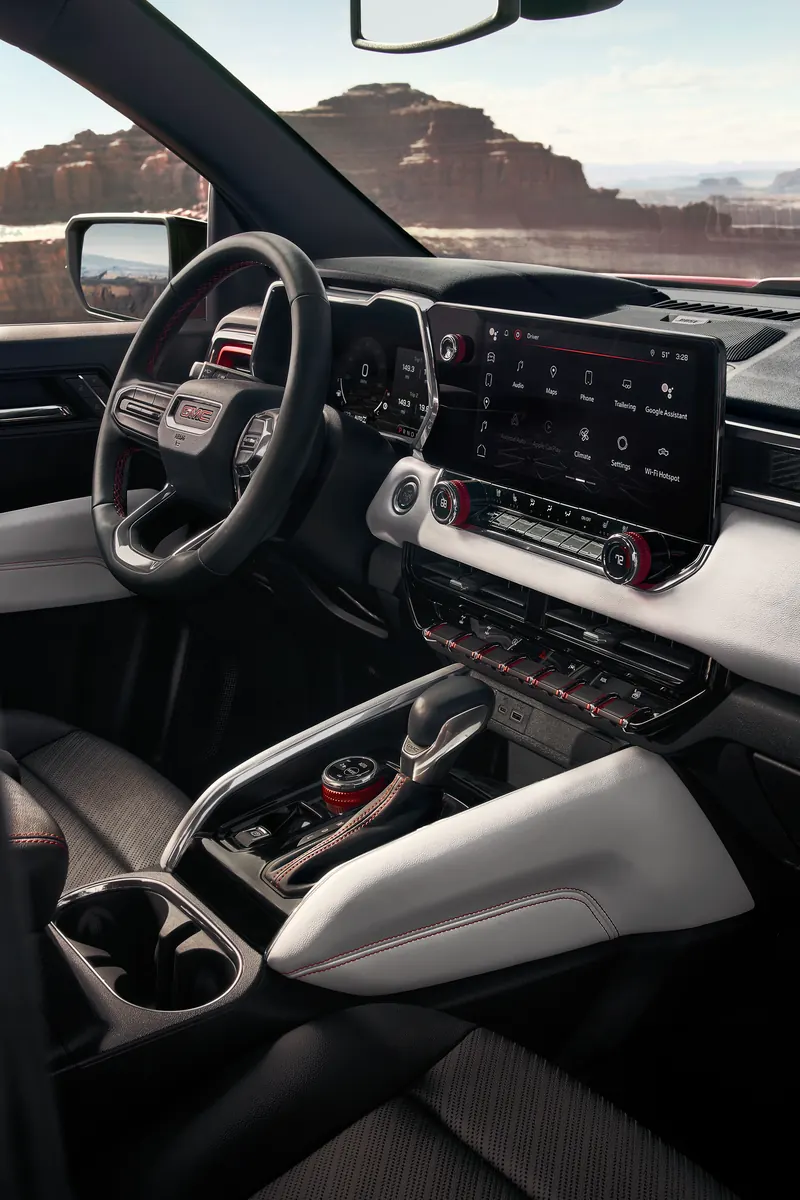 2026 GMC Canyon infotainment system at Dorman GMC Truck Inc. in DUNN NC